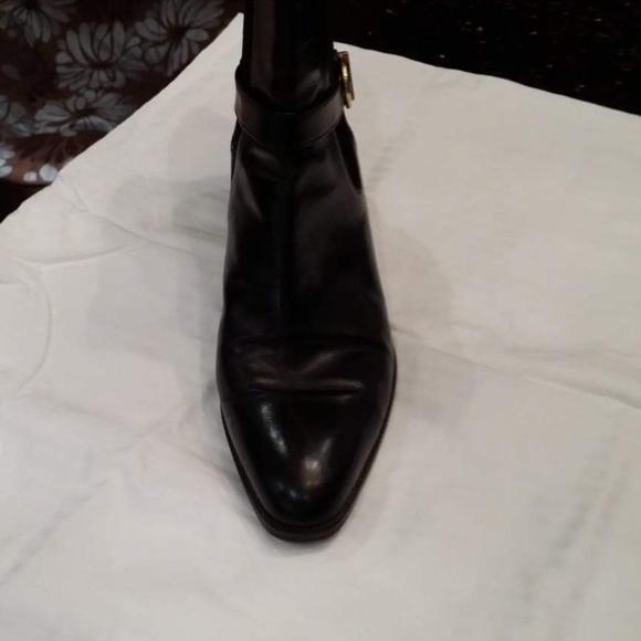 Authentic Ferragamo Black Leather Boots Size 9AAA - Picture 3 of 3